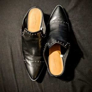 Universal Thread Heeled Mules